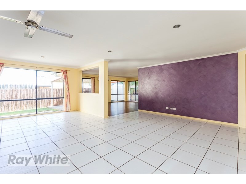4 Coolum Court, Redland Bay QLD 4165