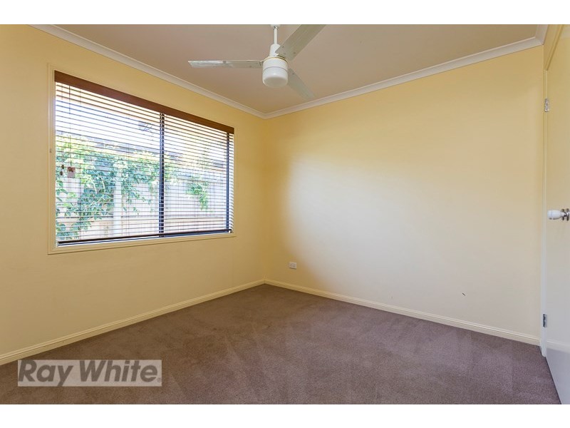 4 Coolum Court, Redland Bay QLD 4165