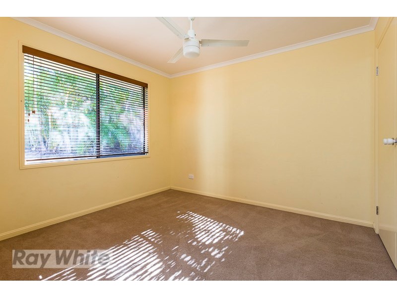 4 Coolum Court, Redland Bay QLD 4165