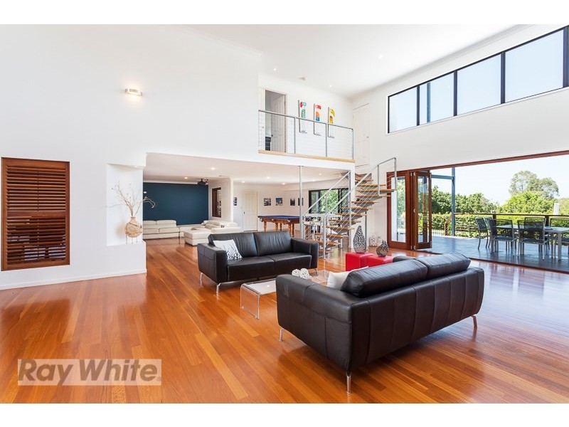 5 Larkspur Street, Redland Bay QLD 4165