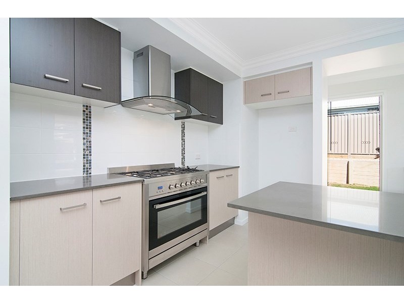 45 Unwin Road, Redland Bay QLD 4165