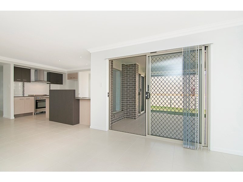 45 Unwin Road, Redland Bay QLD 4165