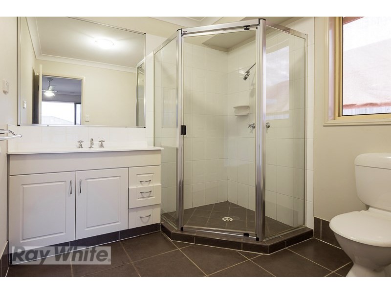 14 Pentecost Place, Redland Bay QLD 4165