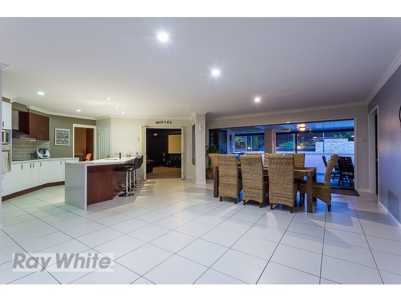42 Bedarra Street, Redland Bay QLD 4165