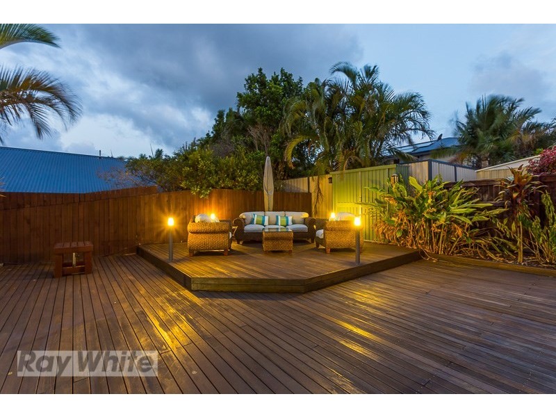 42 Bedarra Street, Redland Bay QLD 4165