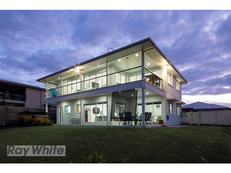 8 Turtle Place, Redland Bay QLD 4165