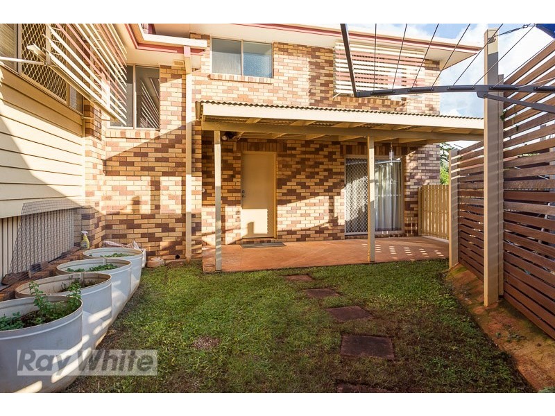 77 Salisbury Street, Redland Bay QLD 4165