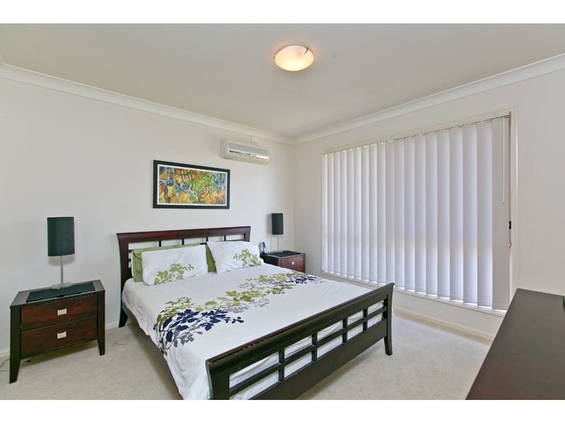 18 Cole Street, Redland Bay QLD 4165