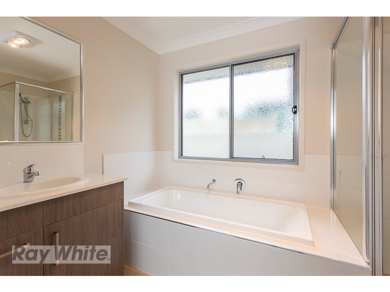 34A Haig Road, Birkdale QLD 4159