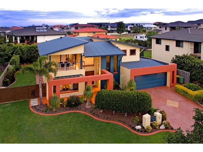 111 School Of Arts Road, Redland Bay QLD 4165