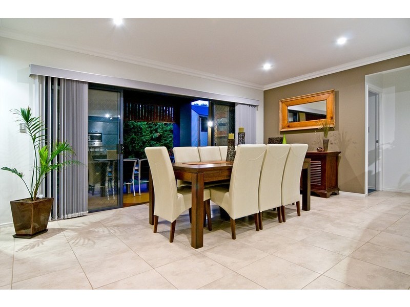 111 School Of Arts Road, Redland Bay QLD 4165