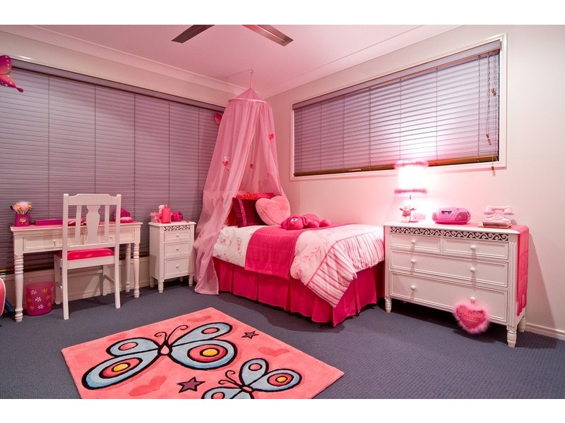 111 School Of Arts Road, Redland Bay QLD 4165