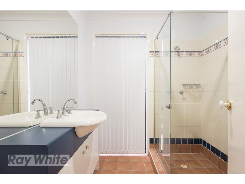 5 Marjorie Buckler Avenue, Redland Bay QLD 4165