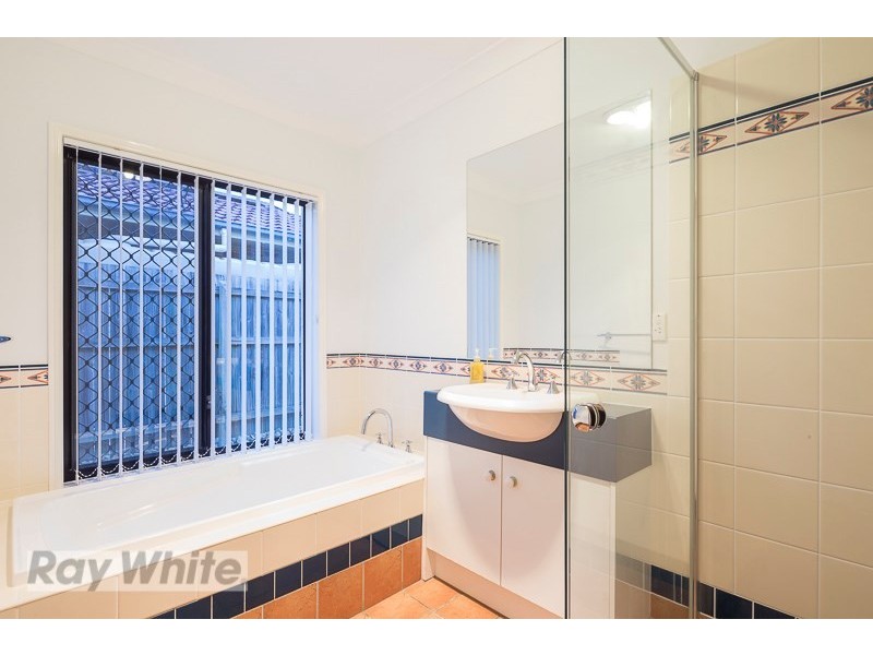 5 Marjorie Buckler Avenue, Redland Bay QLD 4165