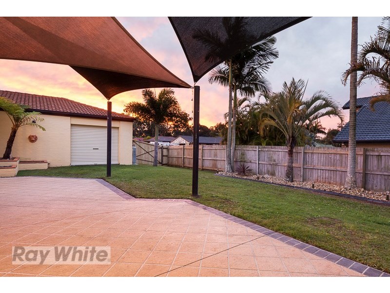 5 Marjorie Buckler Avenue, Redland Bay QLD 4165