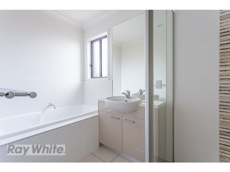 28 Rowe Crescent, Thornlands QLD 4164