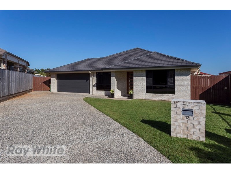 13 Daly Place, Redland Bay QLD 4165