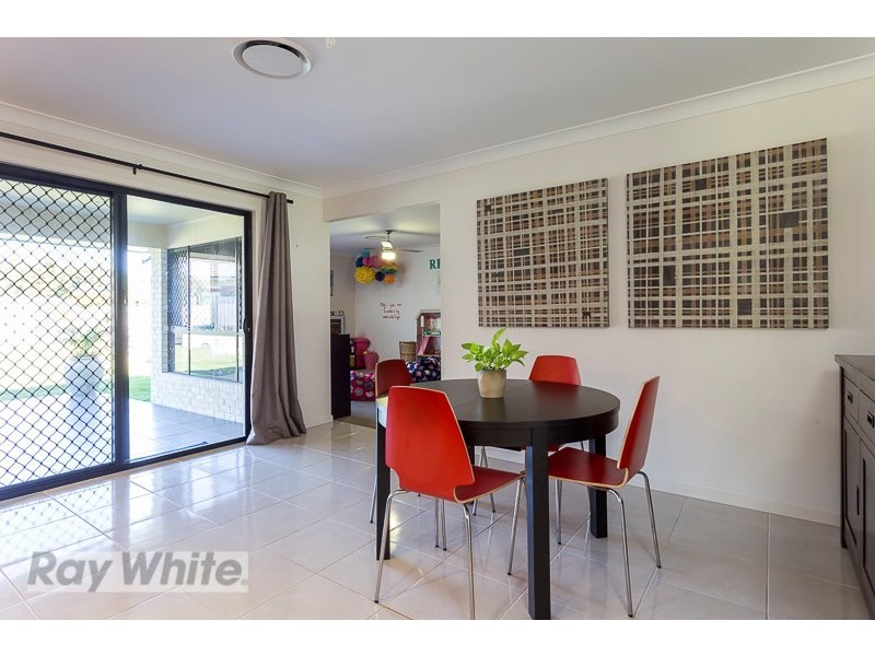 13 Daly Place, Redland Bay QLD 4165
