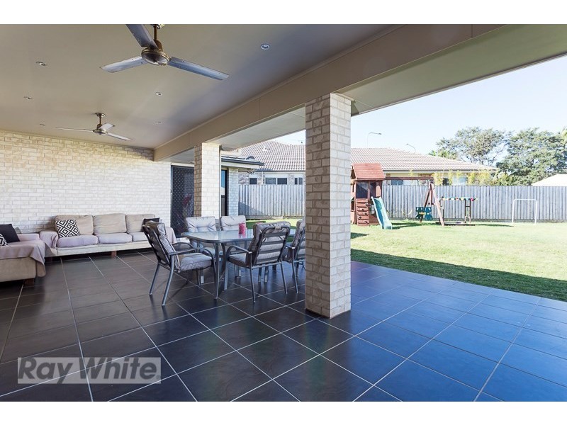 13 Daly Place, Redland Bay QLD 4165