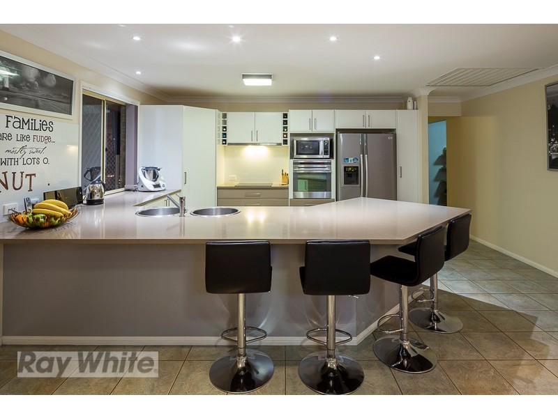 4 Applecross Close, Victoria Point QLD 4165