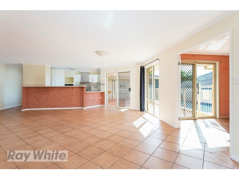 26 Daydream Street, Redland Bay QLD 4165