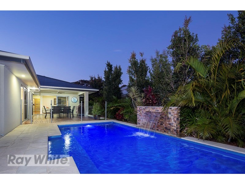 9 Pyrus Place, Redland Bay QLD 4165