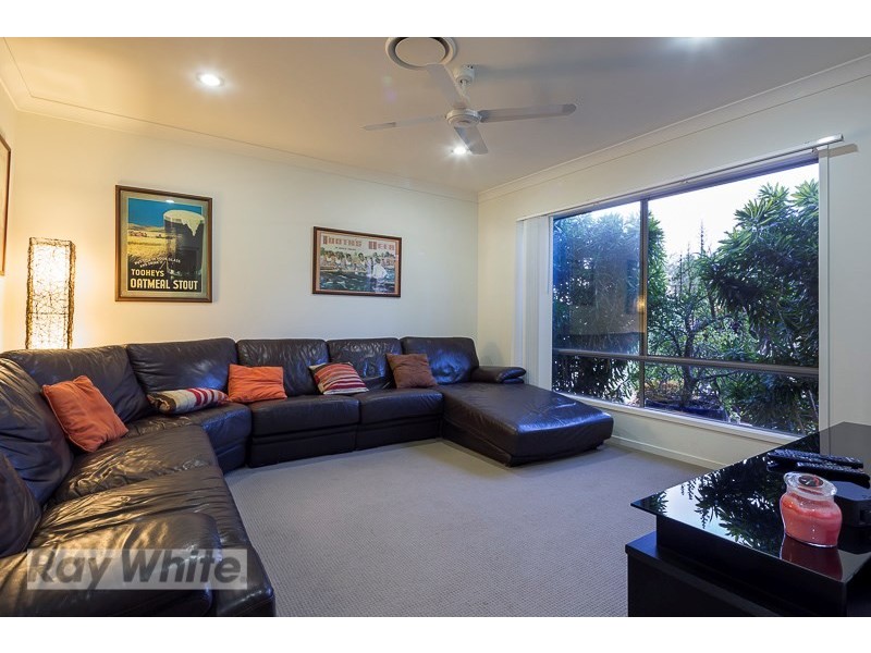 9 Pyrus Place, Redland Bay QLD 4165