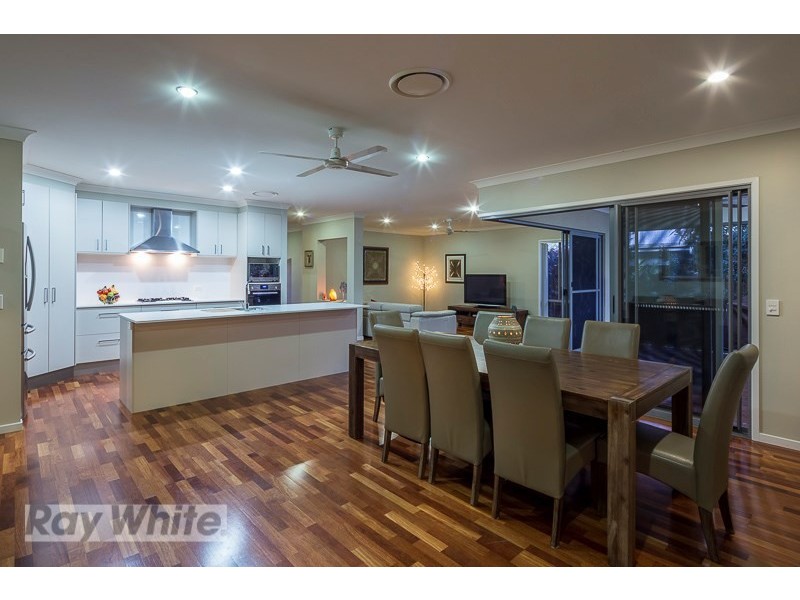 9 Pyrus Place, Redland Bay QLD 4165