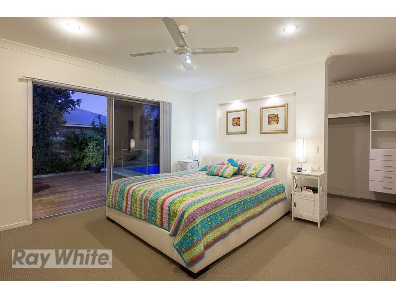 9 Pyrus Place, Redland Bay QLD 4165