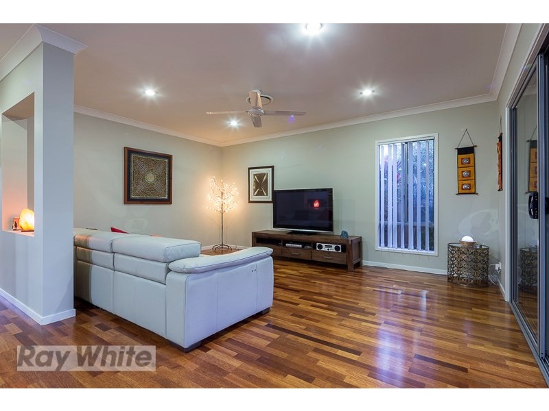 9 Pyrus Place, Redland Bay QLD 4165