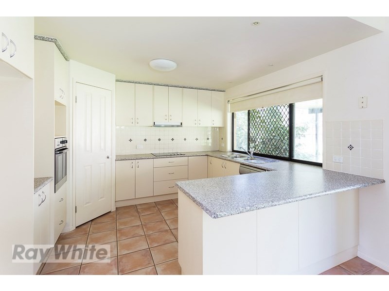 4 Creedin Court, Redland Bay QLD 4165