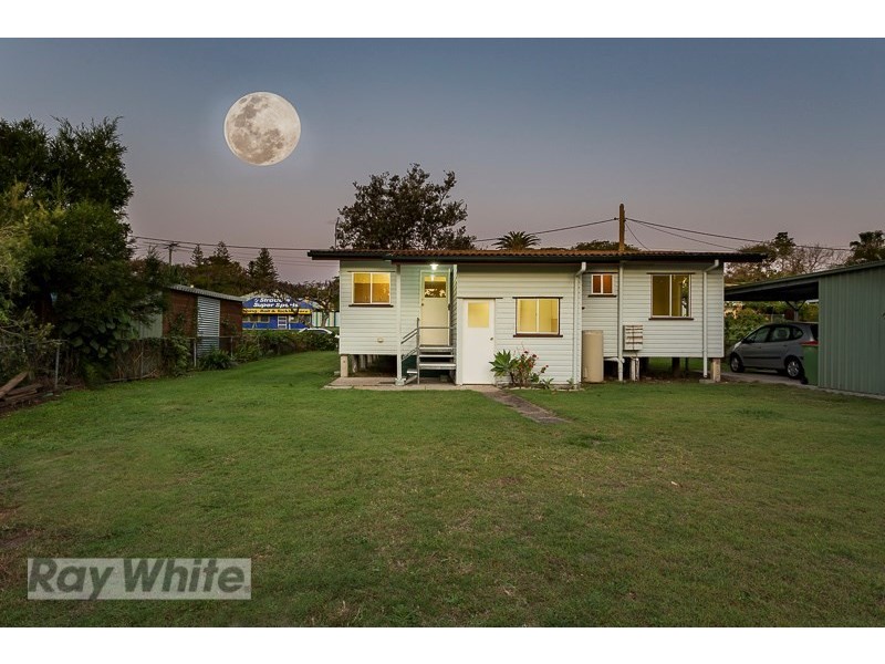 13 Bingle Road, Dunwich QLD 4183