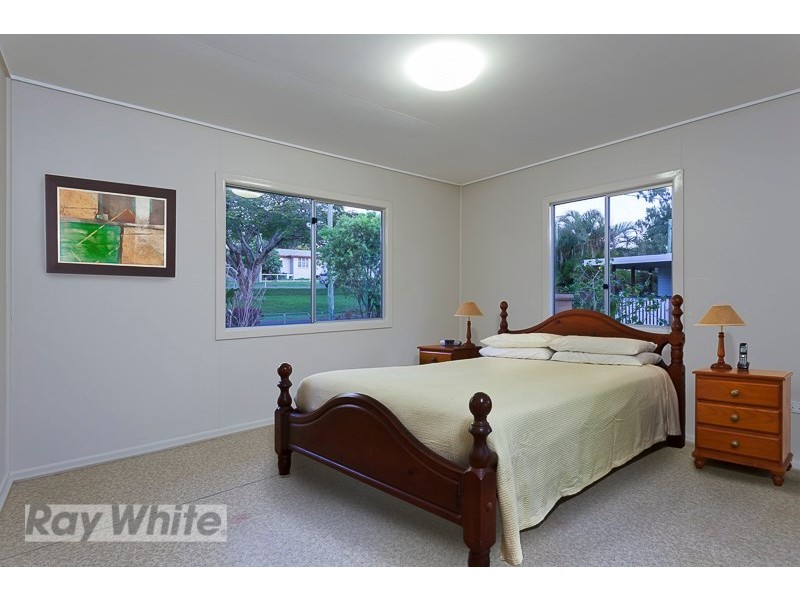 13 Bingle Road, Dunwich QLD 4183