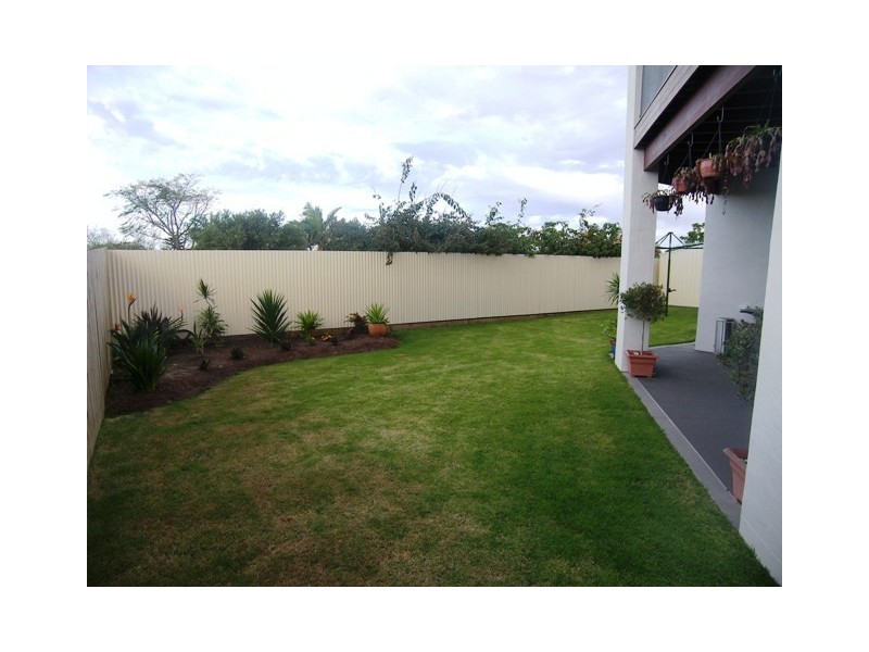 69 Spinnaker Circuit, Redland Bay QLD 4165