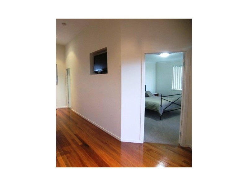 69 Spinnaker Circuit, Redland Bay QLD 4165