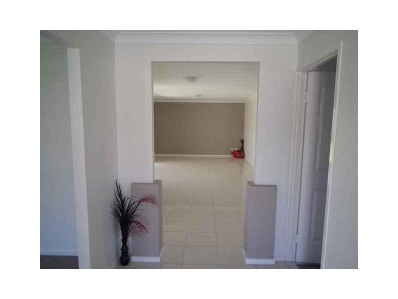 37 Lancaster Circuit, Redland Bay QLD 4165