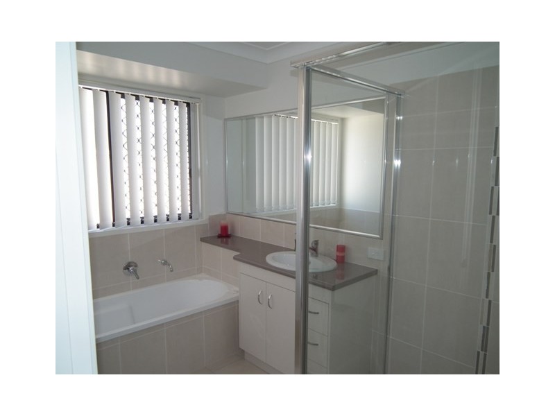 37 Lancaster Circuit, Redland Bay QLD 4165