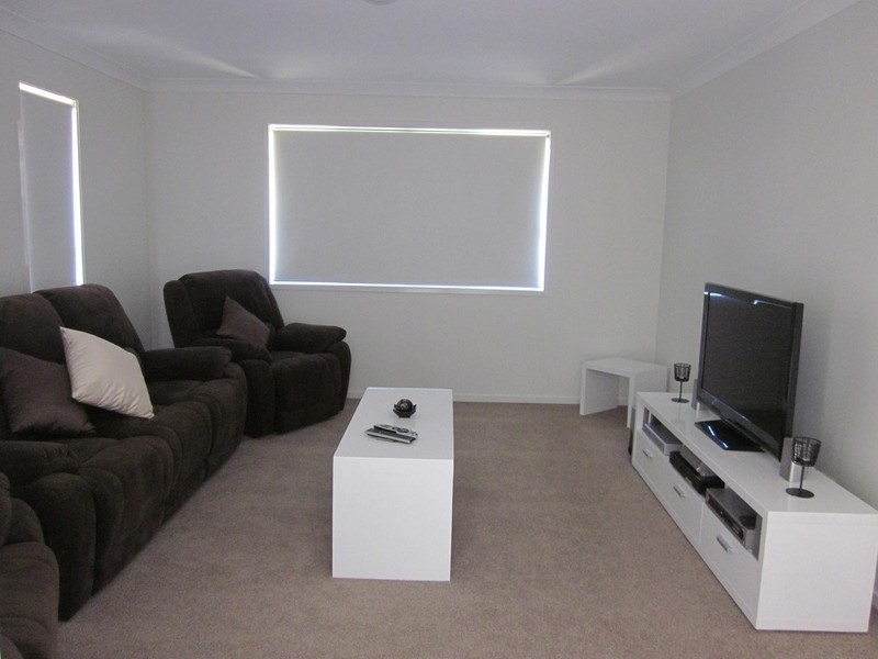 37 Lancaster Circuit, Redland Bay QLD 4165