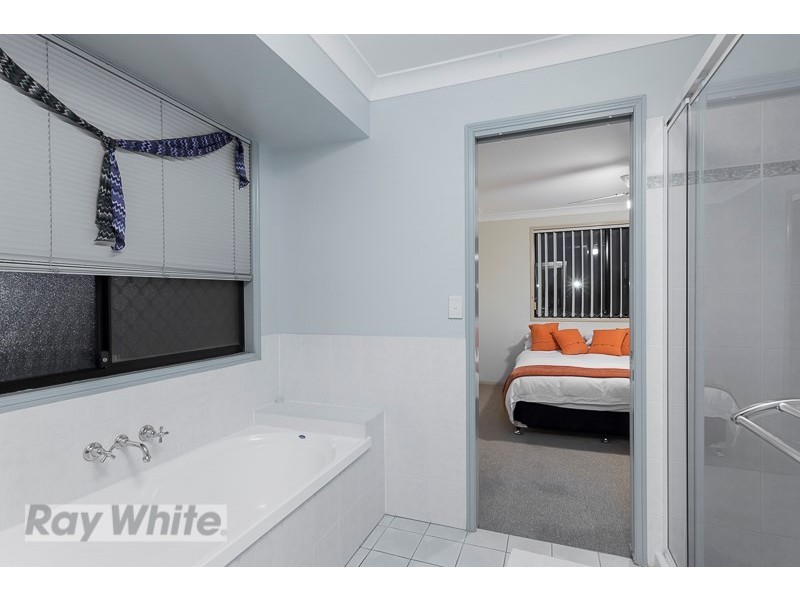 31 Attenborough Circuit, Redland Bay QLD 4165