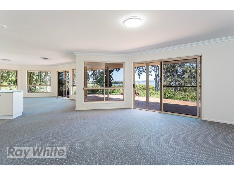 8 Vine Street, Redland Bay QLD 4165