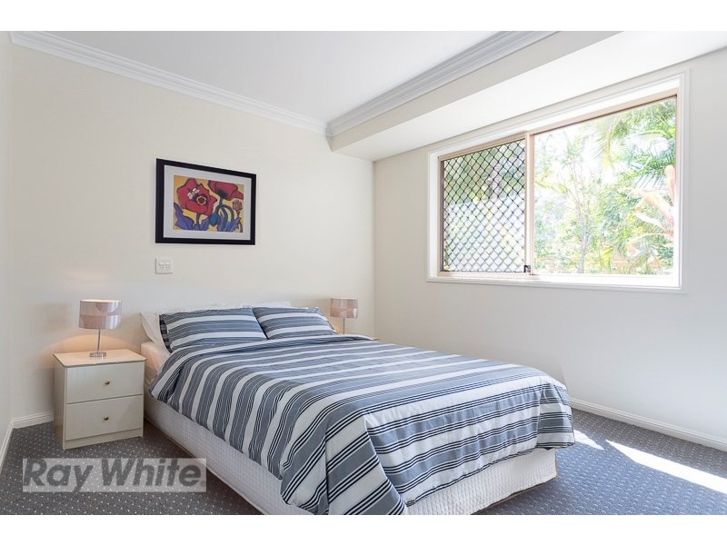 8 Vine Street, Redland Bay QLD 4165