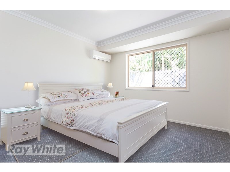 8 Vine Street, Redland Bay QLD 4165