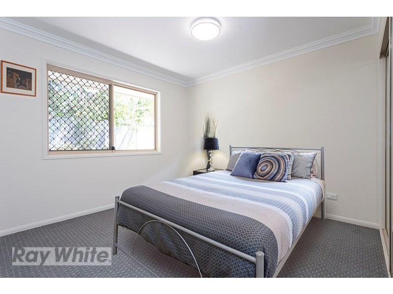 8 Vine Street, Redland Bay QLD 4165