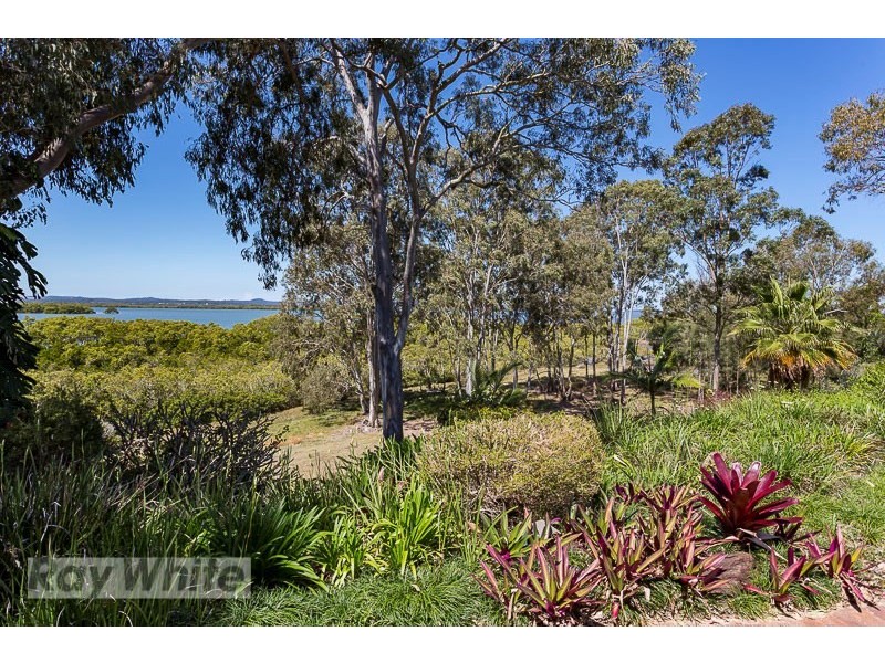 8 Vine Street, Redland Bay QLD 4165