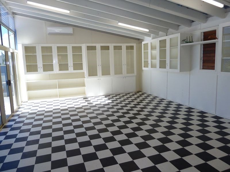 6 Baylink Drive, Redland Bay QLD 4165