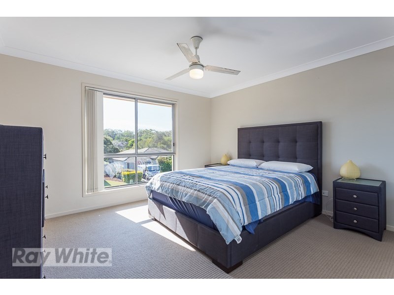 2 Shaw Place, Redland Bay QLD 4165