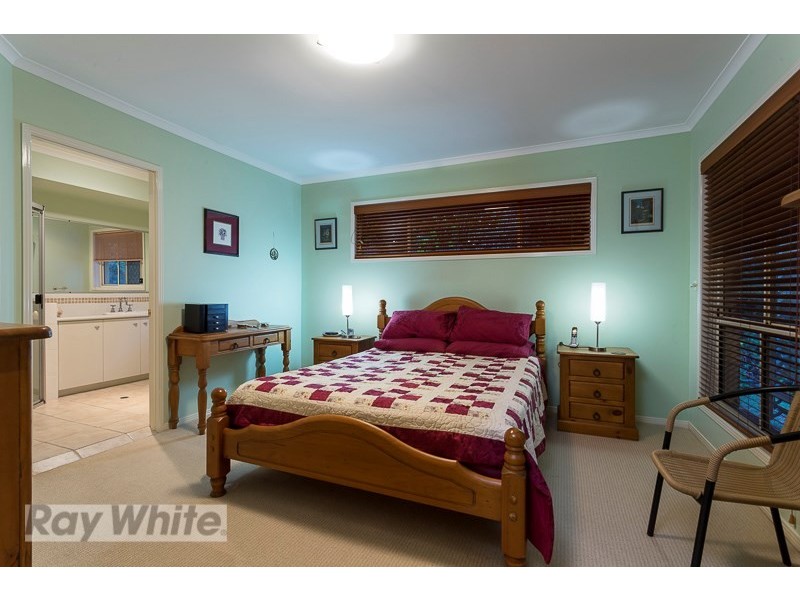 12 Keirnan Street, Redland Bay QLD 4165