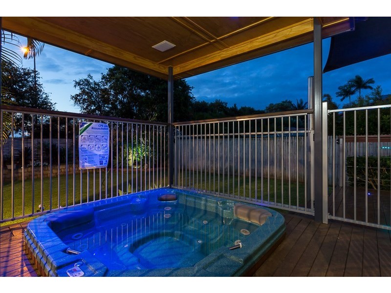 20 Kimbolton Drive, Redland Bay QLD 4165