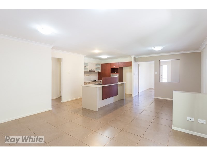 17 Shaw Place, Redland Bay QLD 4165