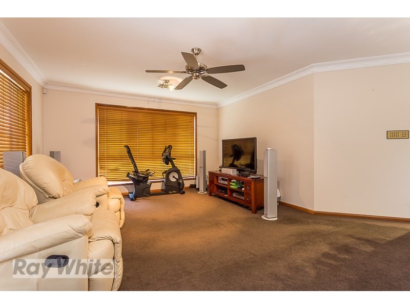 8 Lionel Court, Redland Bay QLD 4165